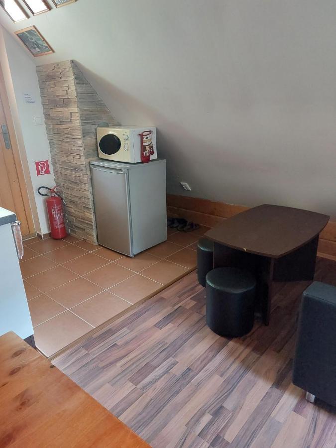 Chatka Pod Jaskynou Maluzina Zewnętrze zdjęcie